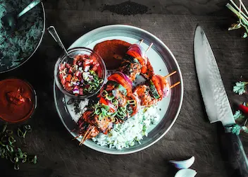 Magic-Momo-with-Chutney-lal-akash-sutton
